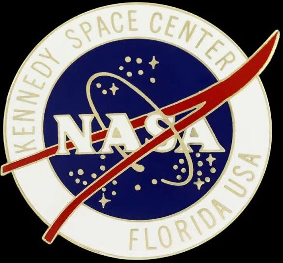 NASA Kennedy Space Center Florida USA Logo Lapel Pin [Gold]