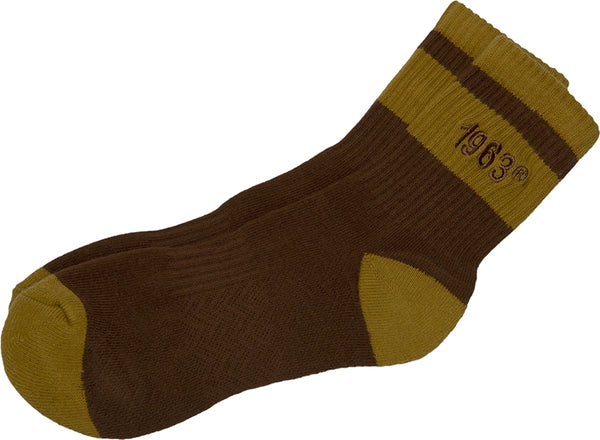 Iota Phi Theta Quarter Socks [Brown]